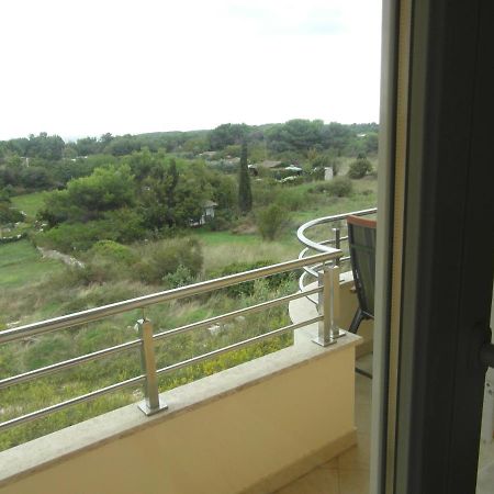 Bentley - Sea-View - 2 Bedroom Apartment Premantura Luaran gambar