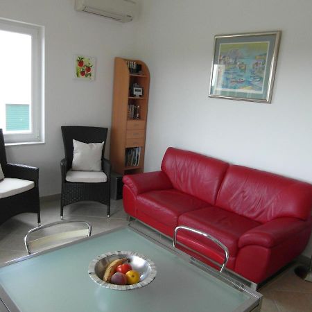 Bentley - Sea-View - 2 Bedroom Apartment Premantura Luaran gambar