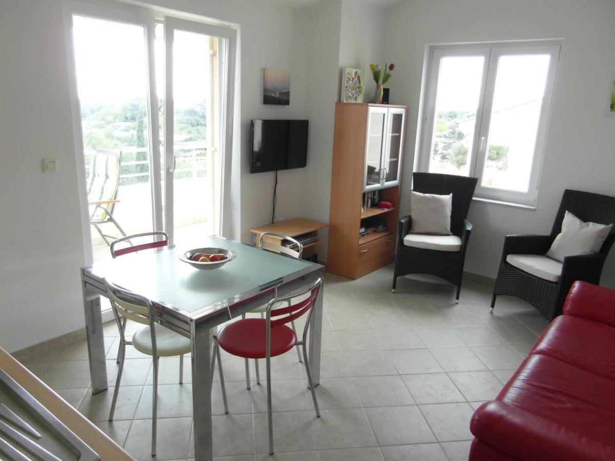 Bentley - Sea-View - 2 Bedroom Apartment Premantura Luaran gambar