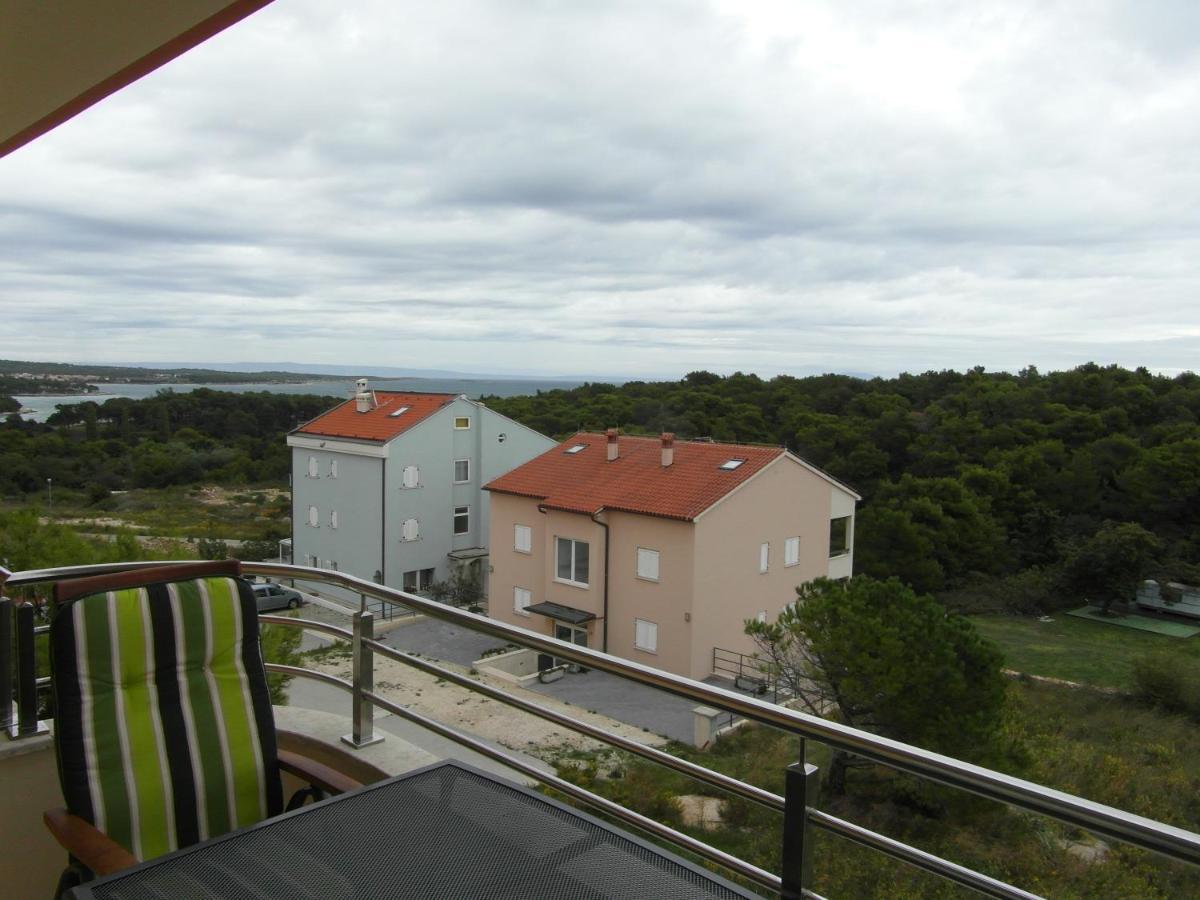 Bentley - Sea-View - 2 Bedroom Apartment Premantura Luaran gambar