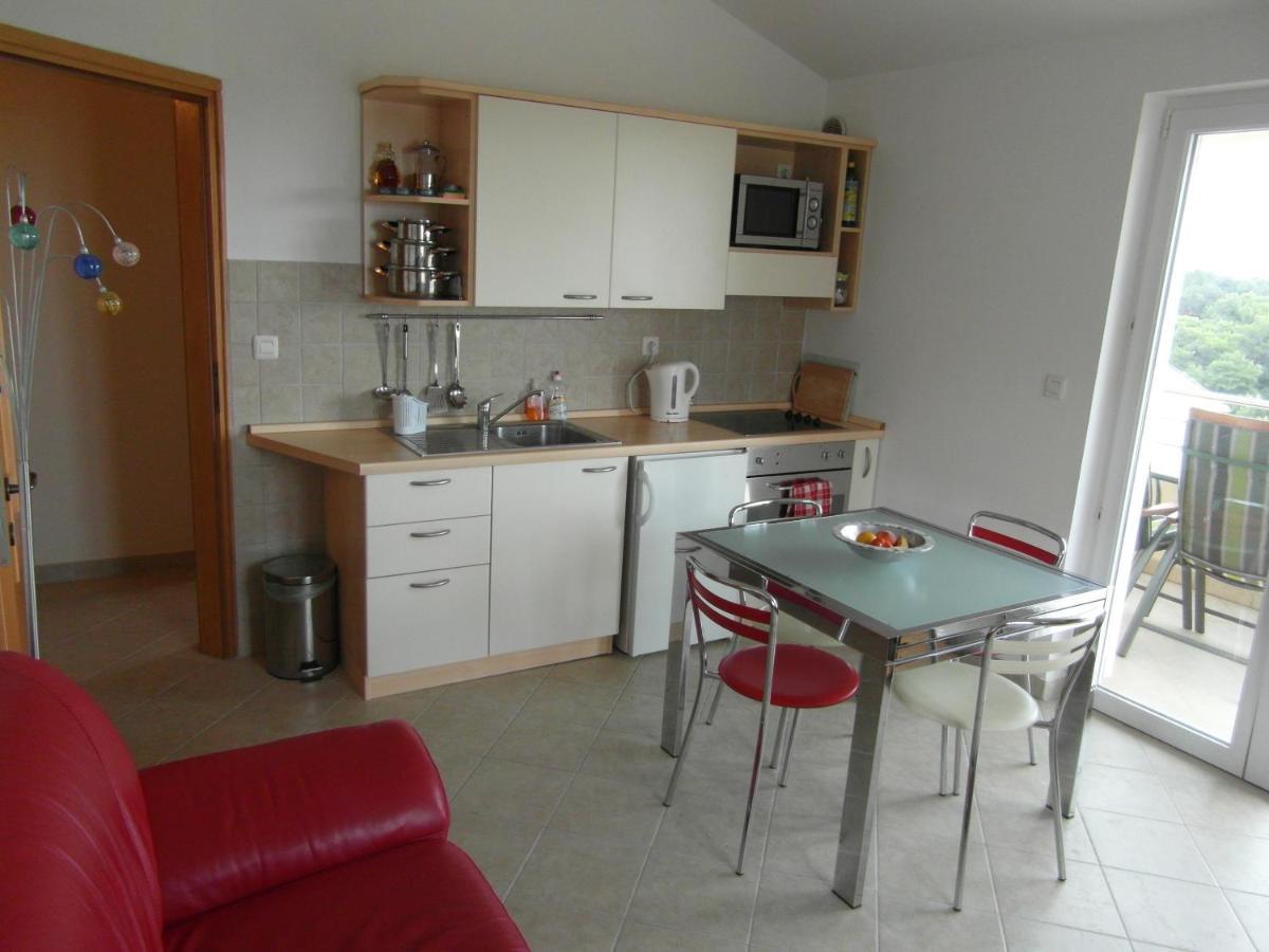 Bentley - Sea-View - 2 Bedroom Apartment Premantura Luaran gambar