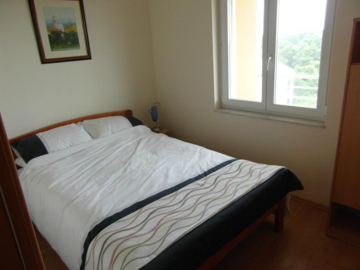 Bentley - Sea-View - 2 Bedroom Apartment Premantura Luaran gambar