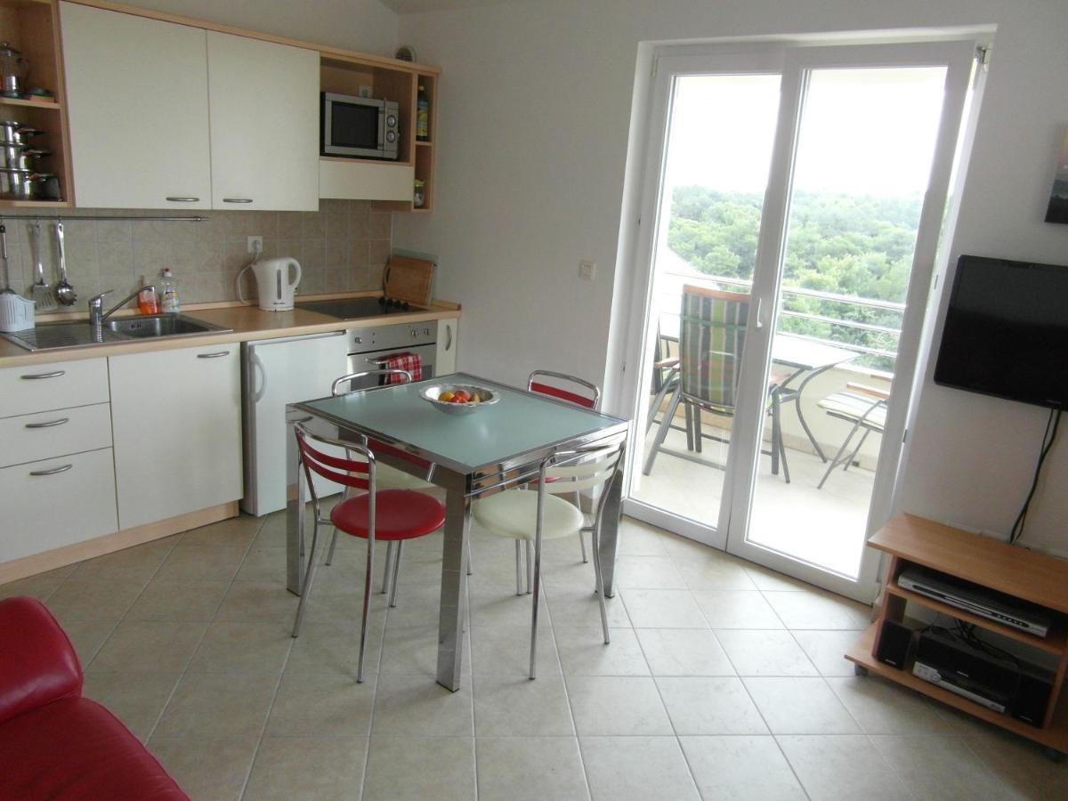 Bentley - Sea-View - 2 Bedroom Apartment Premantura Luaran gambar